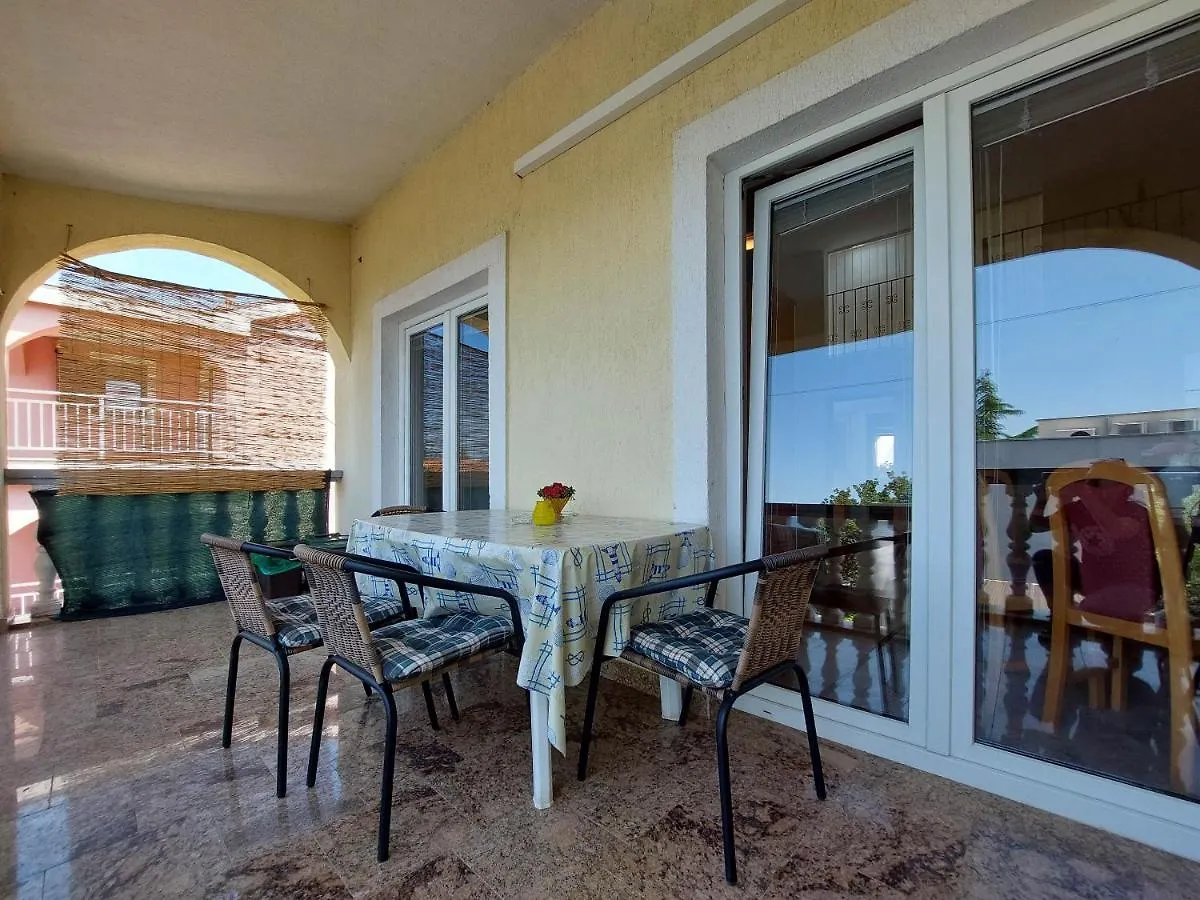 Apartments Baburic Pinezići