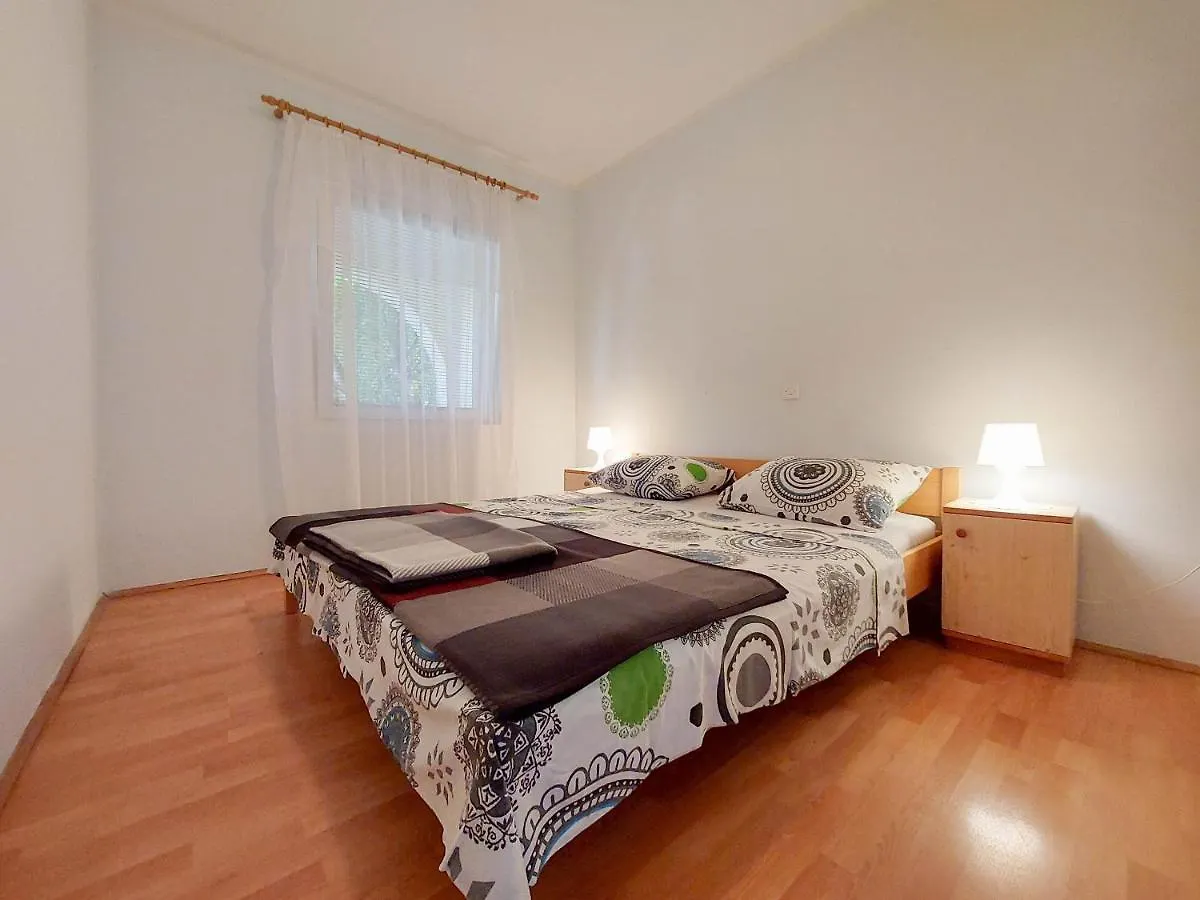 Apartments Baburic Pinezici   Pinezici (Krk)