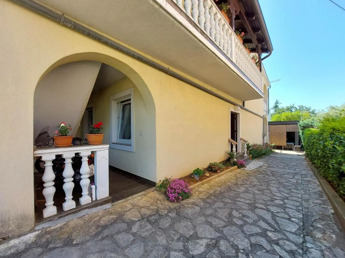 Apartments Baburic Pinezici