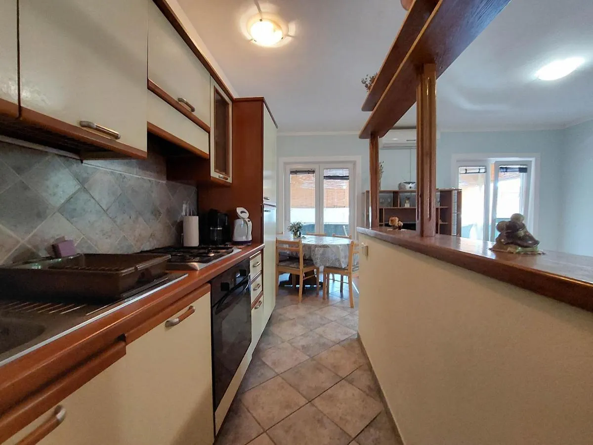 Apartments Baburic Pinezici   Pinezici (Krk)