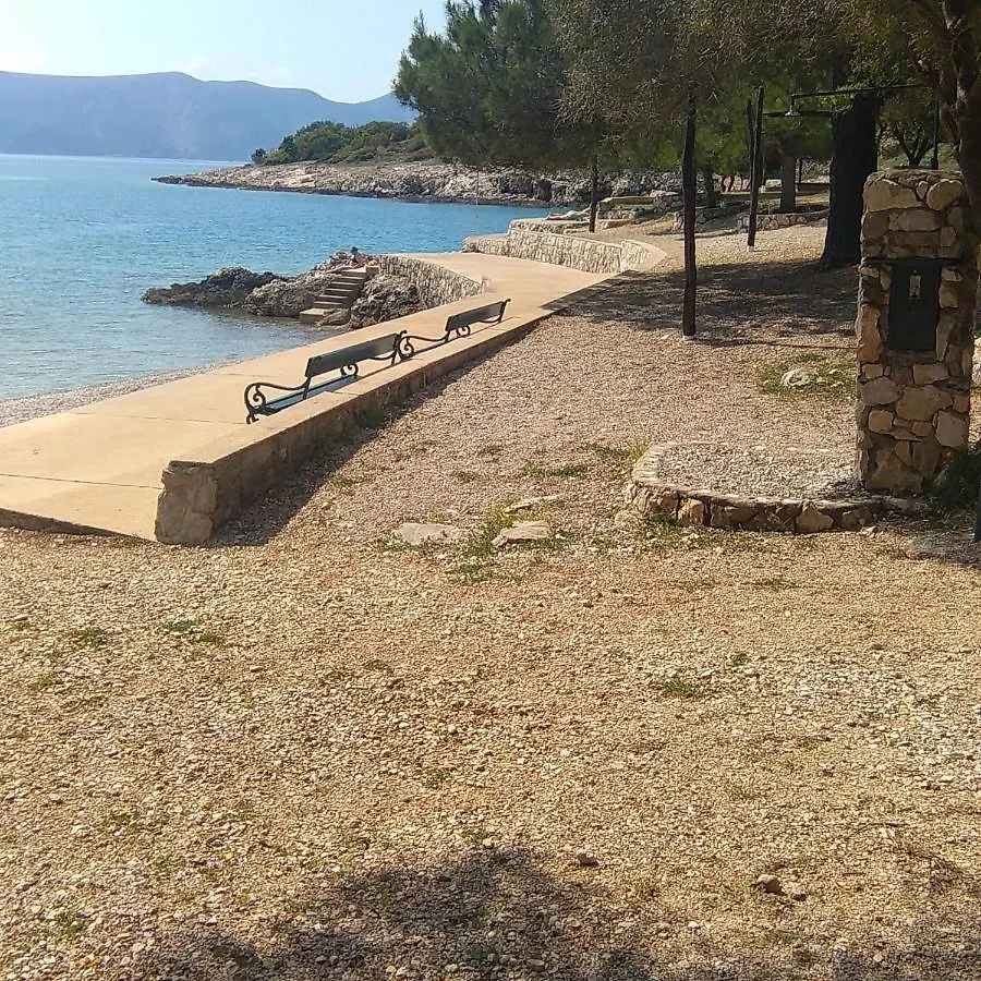 Apartments Baburic Pinezici  0*, Pinezici (Krk)