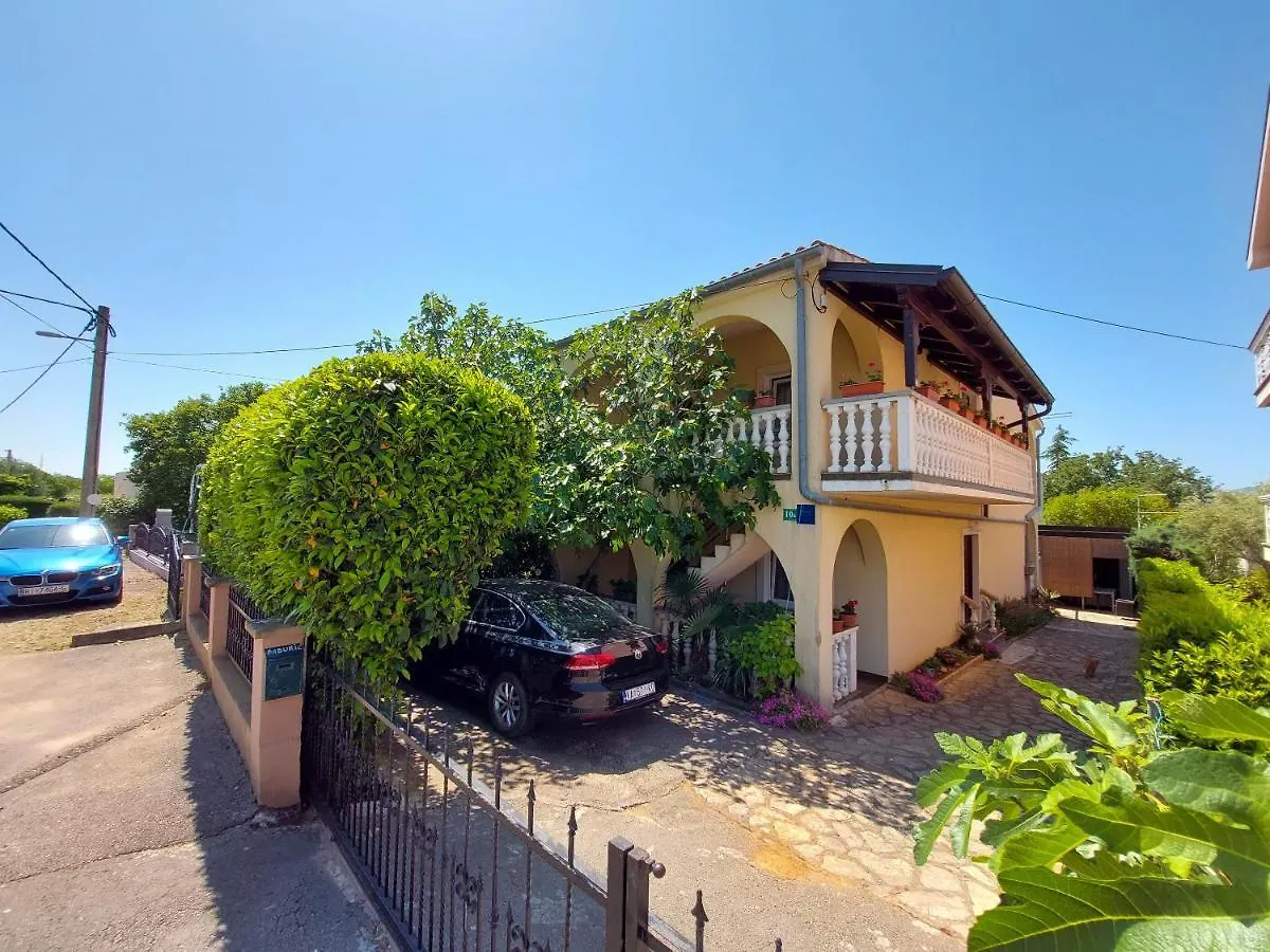 Apartments Baburic Pinezici