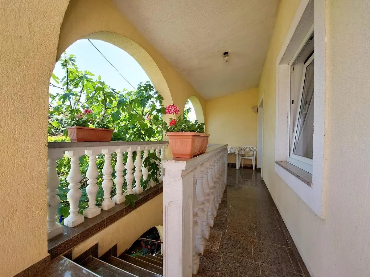 Apartments Baburic Pinezici