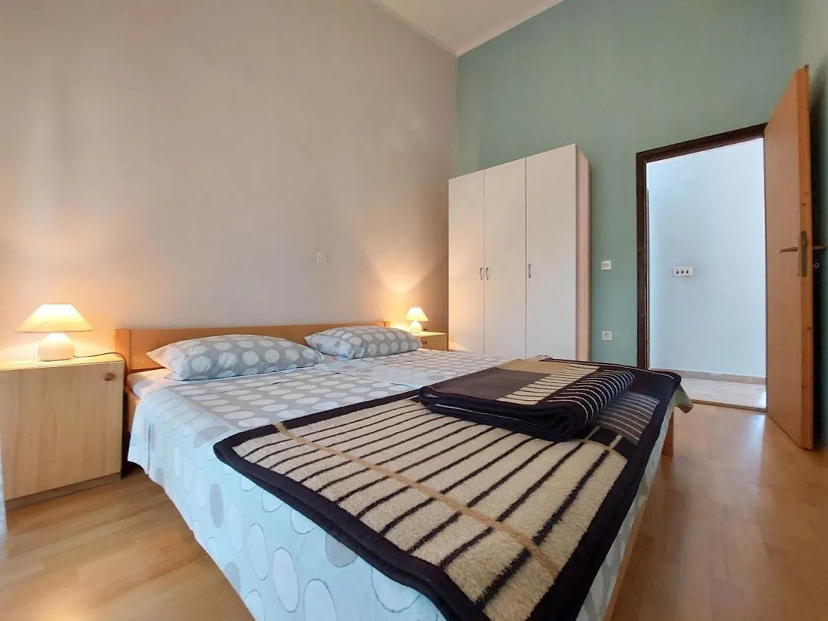 Apartments Baburic Pinezici  Croatia