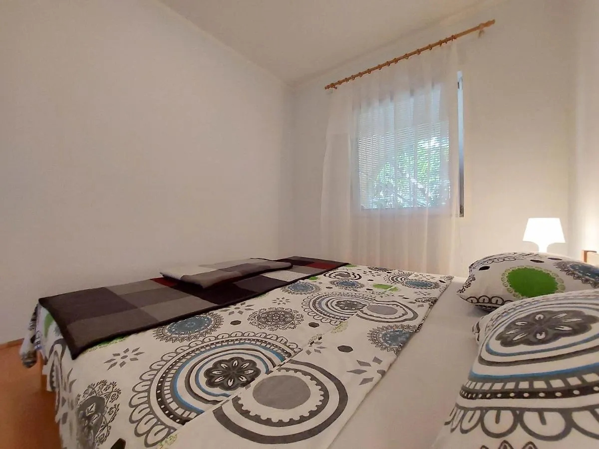 Apartments Baburic Pinezici  Croatia